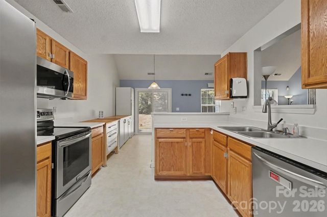9229 Simonton Drive, Charlotte, NC 28269