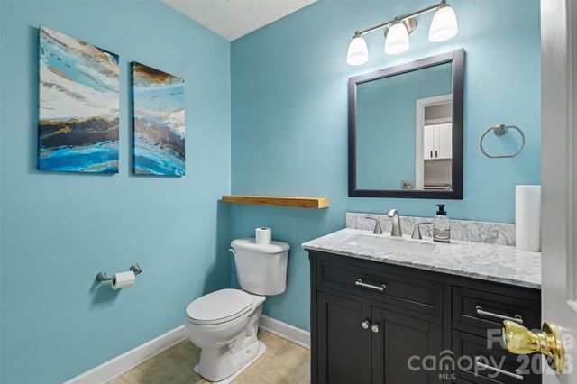 9229 Simonton Drive, Charlotte, NC 28269
