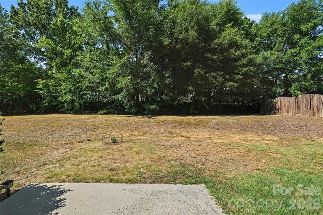 9229 Simonton Drive, Charlotte, NC 28269