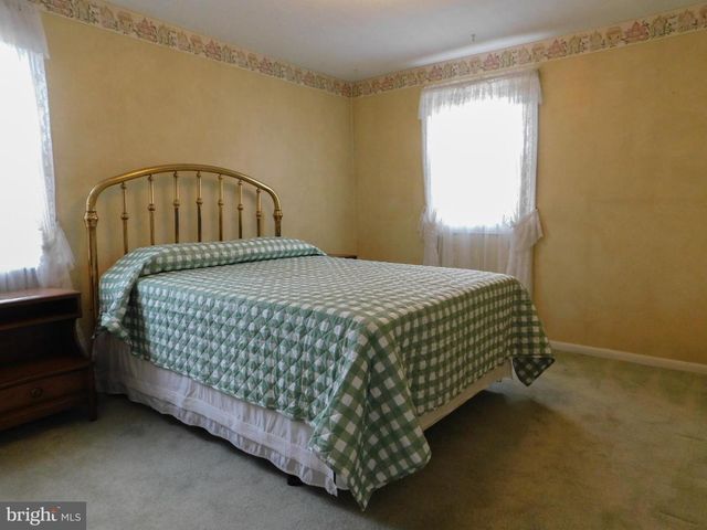 1448 W JAMES ST, Jeffersonville, PA 19403