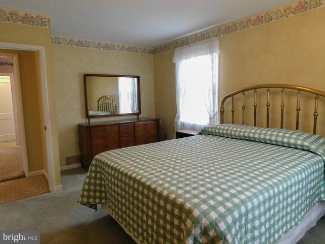 1448 W JAMES ST, Jeffersonville, PA 19403