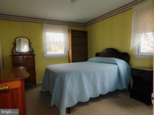 1448 W JAMES ST, Jeffersonville, PA 19403