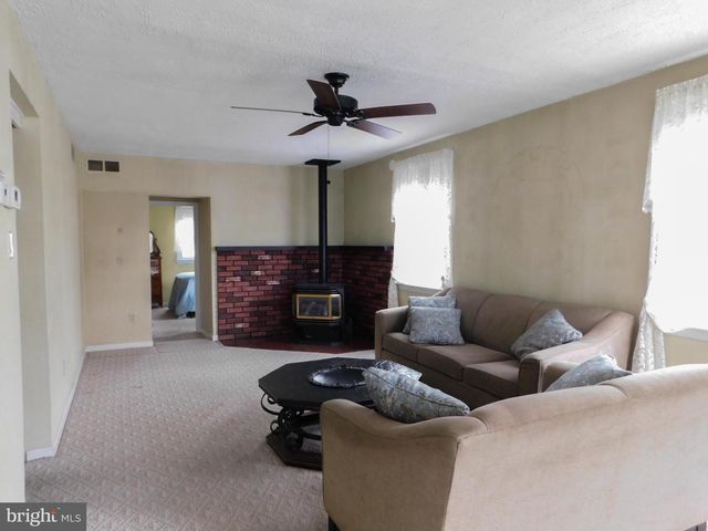 1448 W JAMES ST, Jeffersonville, PA 19403