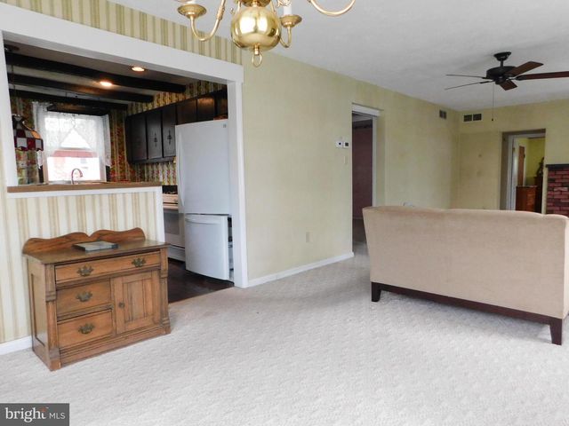 1448 W JAMES ST, Jeffersonville, PA 19403