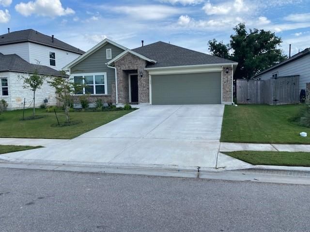 127 Patrick Herndon DR, Bastrop, TX 78602