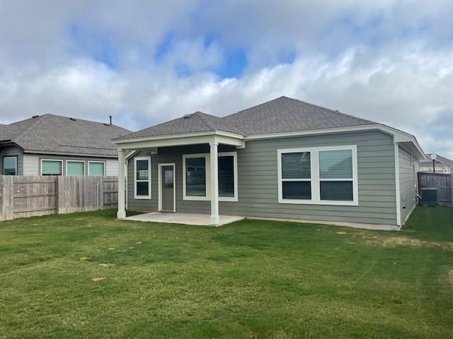 127 Patrick Herndon DR, Bastrop, TX 78602