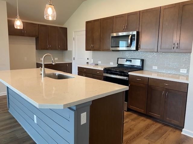 127 Patrick Herndon DR, Bastrop, TX 78602