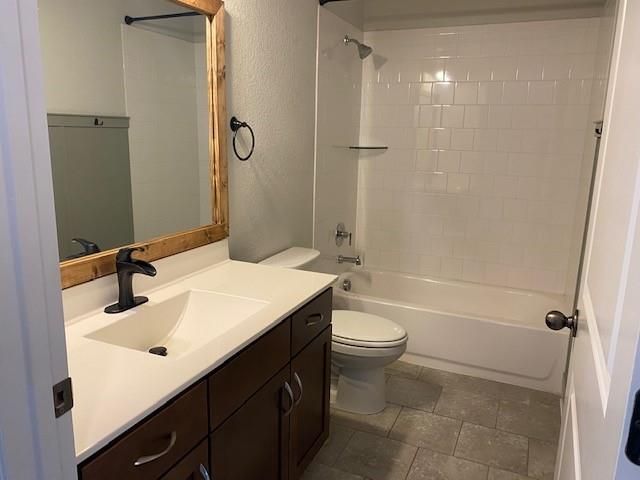 127 Patrick Herndon DR, Bastrop, TX 78602