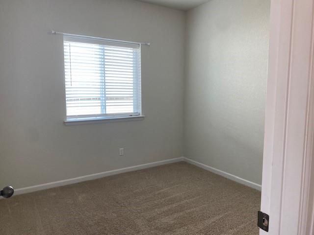 127 Patrick Herndon DR, Bastrop, TX 78602