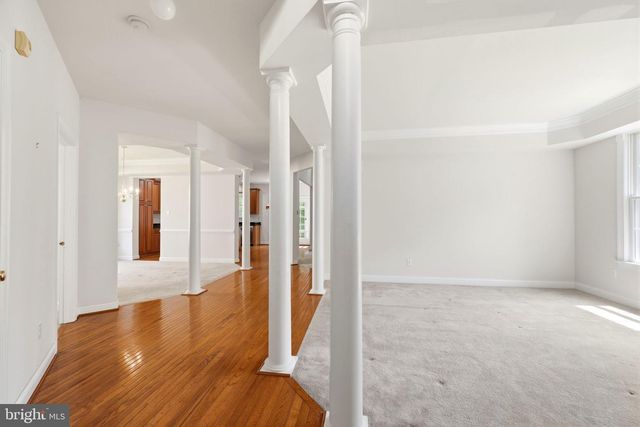 522 RASPBERRY LN, West Chester, PA 19382