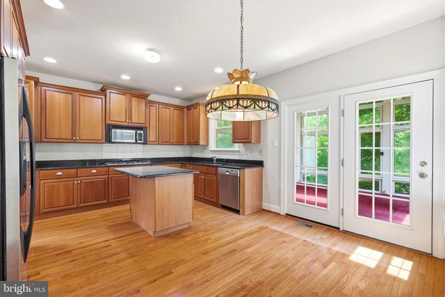 522 RASPBERRY LN, West Chester, PA 19382