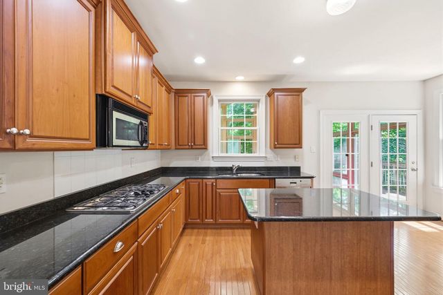 522 RASPBERRY LN, West Chester, PA 19382