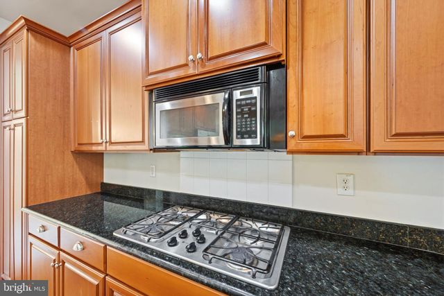 522 RASPBERRY LN, West Chester, PA 19382