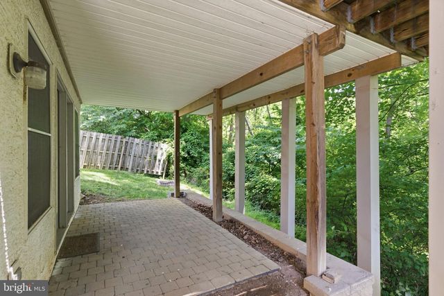 522 RASPBERRY LN, West Chester, PA 19382