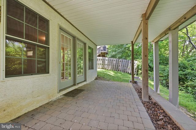 522 RASPBERRY LN, West Chester, PA 19382