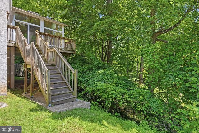 522 RASPBERRY LN, West Chester, PA 19382