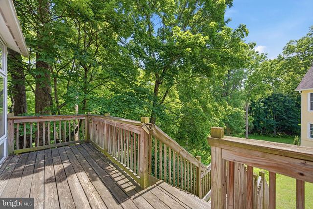 522 RASPBERRY LN, West Chester, PA 19382