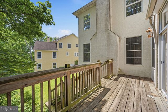 522 RASPBERRY LN, West Chester, PA 19382
