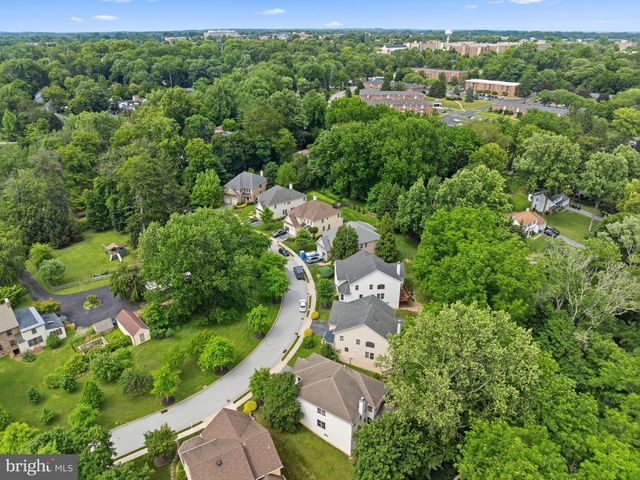 522 RASPBERRY LN, West Chester, PA 19382
