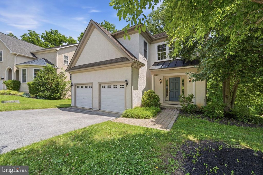 522 RASPBERRY LN, West Chester, PA 19382