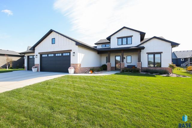 5509 E Canter Ridge Cir Circle, Sioux Falls, SD 57110
