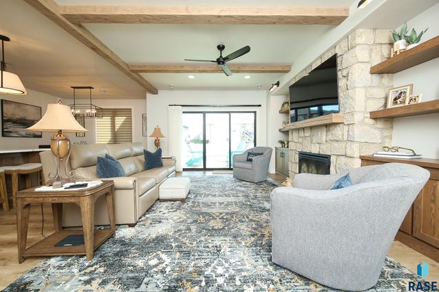 5509 E Canter Ridge Cir Circle, Sioux Falls, SD 57110