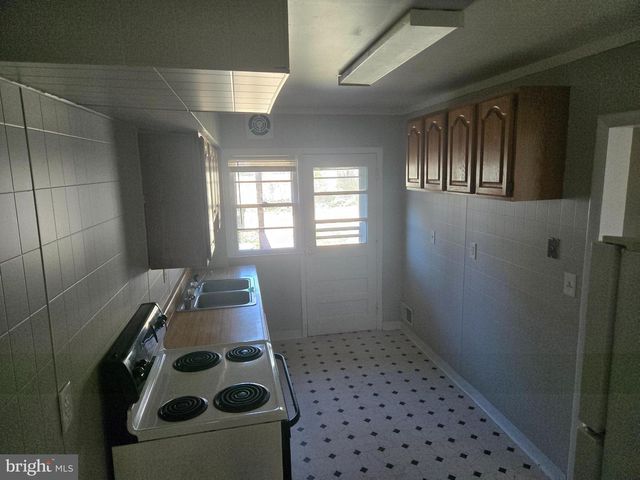 1664 KIRKWOOD RD, Baltimore, MD 21207