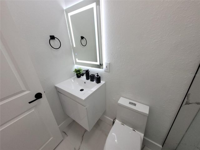 105 FOREST PARK AVENUE, Temple Terrace, FL 33617