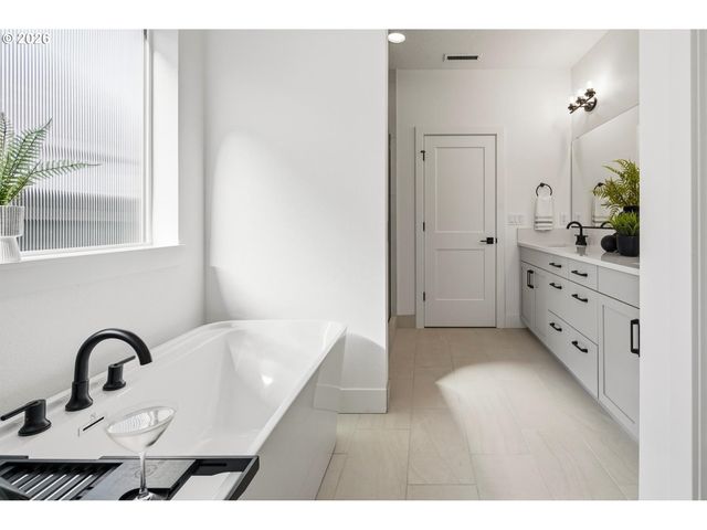 4348 N 14TH Way, Ridgefield, WA 98642