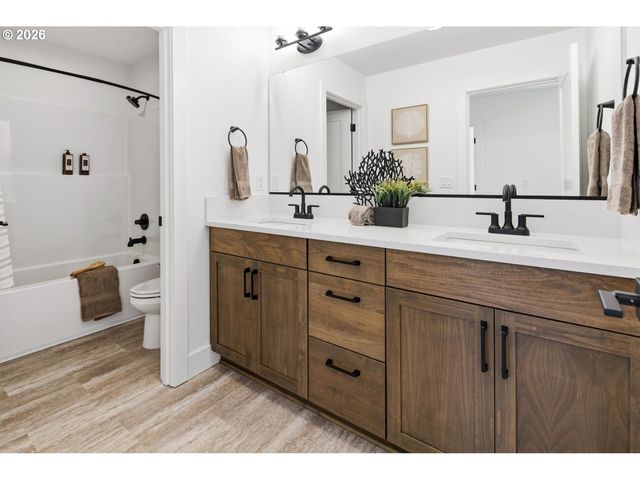 4348 N 14TH Way, Ridgefield, WA 98642