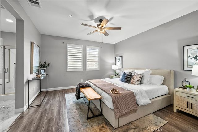 22157 Barrington, Saugus, CA 91350