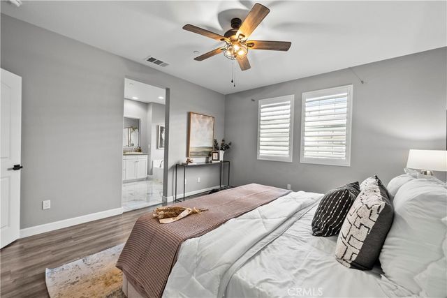 22157 Barrington, Saugus, CA 91350