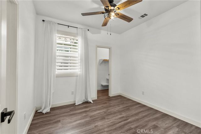 22157 Barrington, Saugus, CA 91350