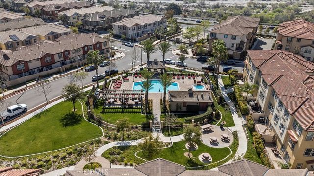 22157 Barrington, Saugus, CA 91350