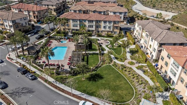 22157 Barrington, Saugus, CA 91350