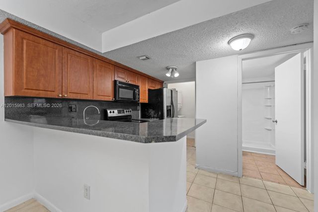 7200 NW 179th St 110, Hialeah, FL 33015