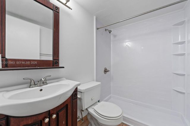 7200 NW 179th St 110, Hialeah, FL 33015