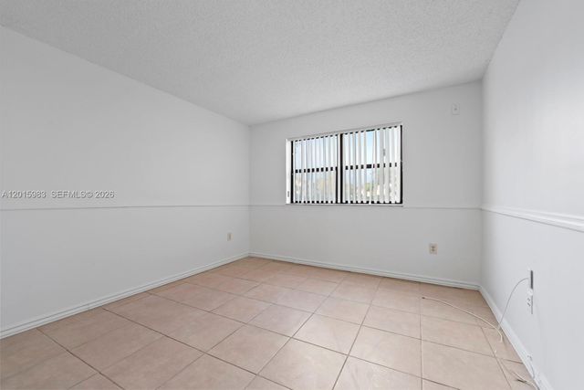 7200 NW 179th St 110, Hialeah, FL 33015