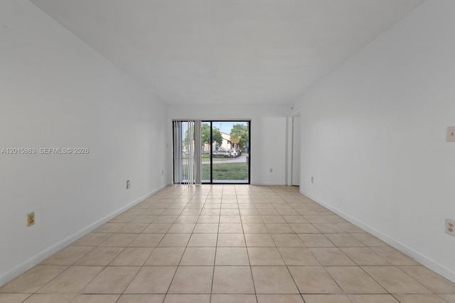 7200 NW 179th St 110, Hialeah, FL 33015