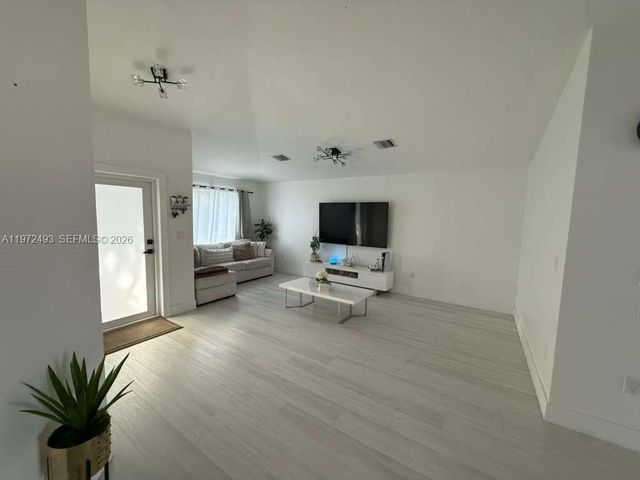 28305 SW 136th Ave, Homestead, FL 33033