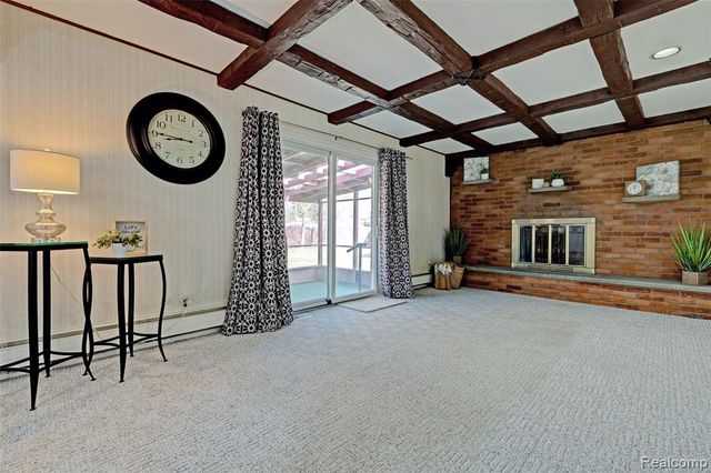 215 Parkview Boulevard, Lake Orion, MI 48362