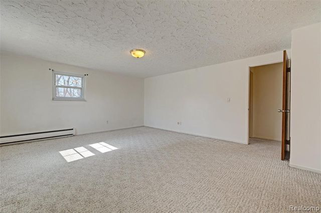 215 Parkview Boulevard, Lake Orion, MI 48362