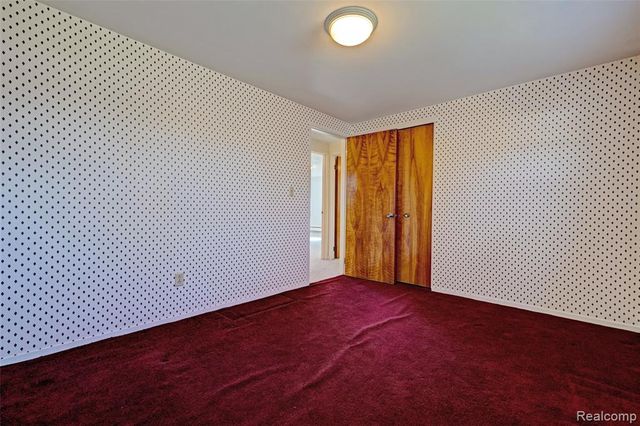 215 Parkview Boulevard, Lake Orion, MI 48362