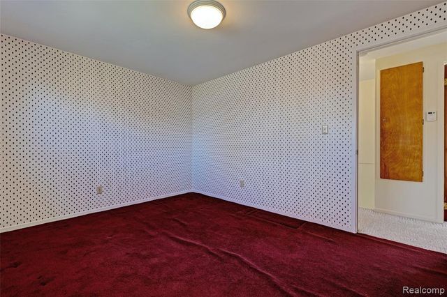 215 Parkview Boulevard, Lake Orion, MI 48362