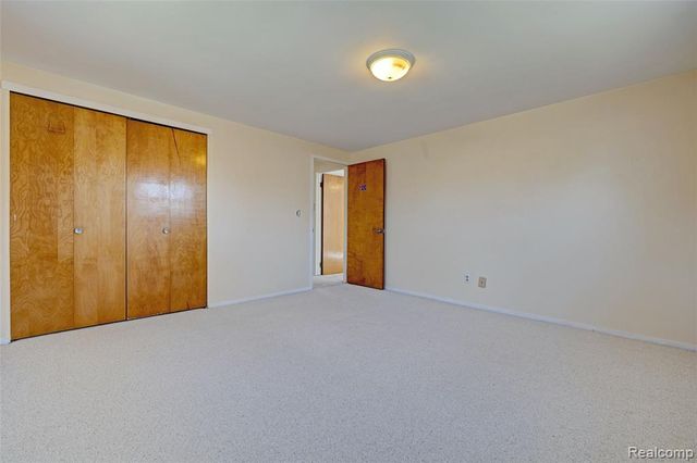 215 Parkview Boulevard, Lake Orion, MI 48362