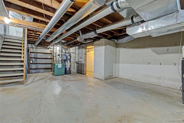 215 Parkview Boulevard, Lake Orion, MI 48362