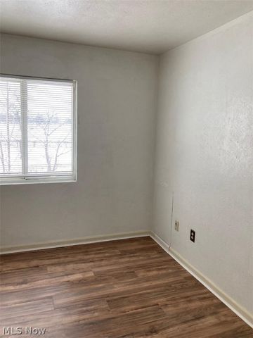 4871 Banbury Court 15, Warrensville Heights, OH 44128