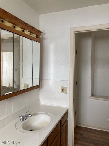 4871 Banbury Court 15, Warrensville Heights, OH 44128