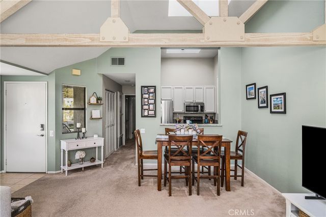 5744 E Creekside 37, Orange, CA 92869