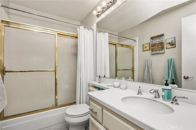 5744 E Creekside 37, Orange, CA 92869